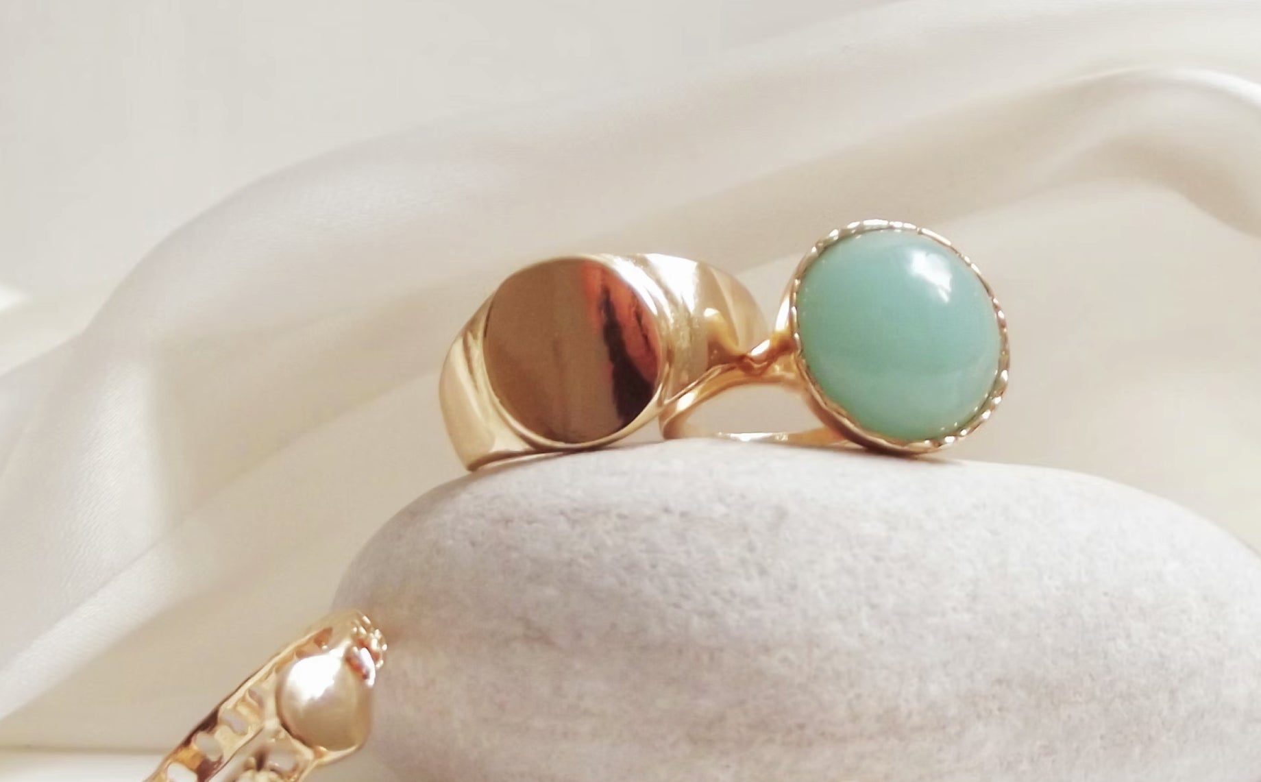 10 Timeless Jewelry Pieces Every Woman Should Own