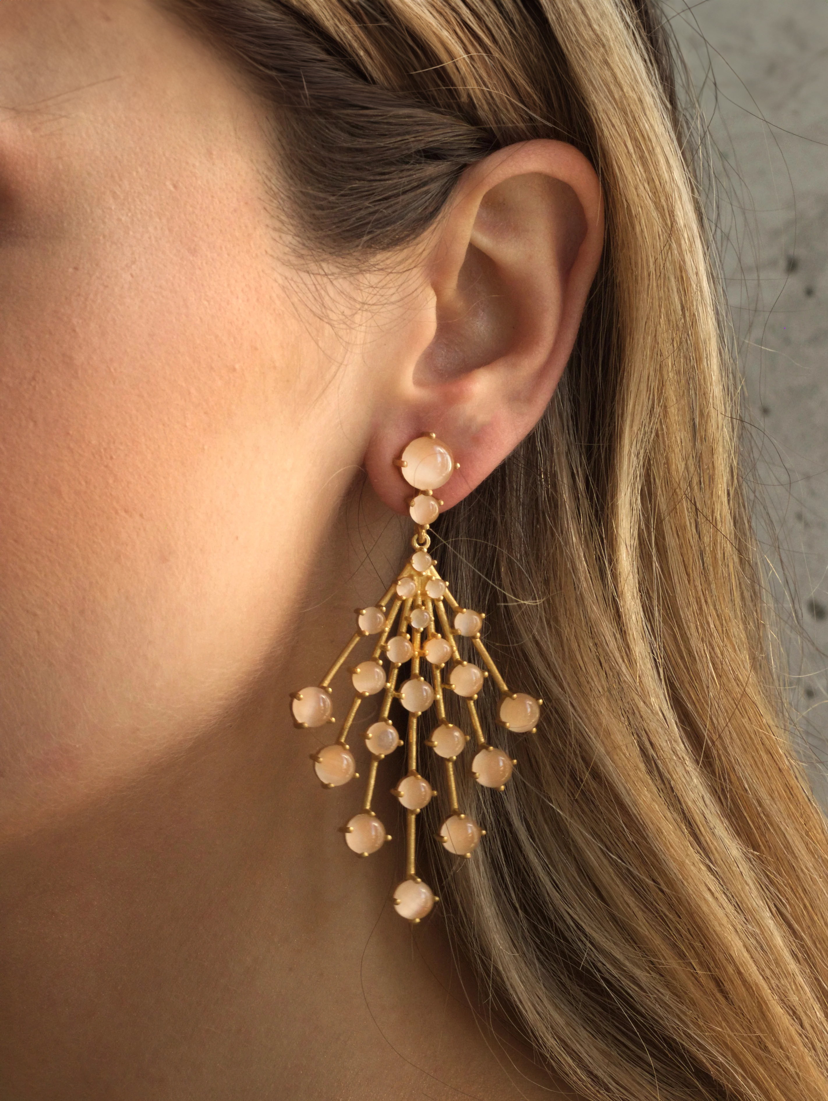 Nubia earrings gold